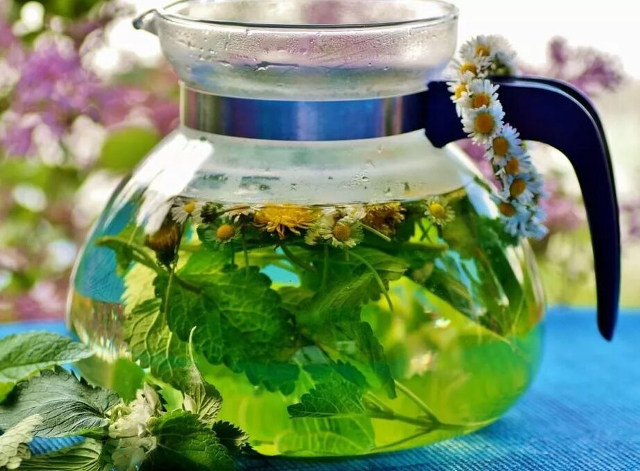 Infusion of herbal accumulation from varicose veins